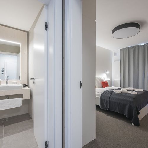 Apartament pentru 4 pers. (se inchirieaza doar integral)