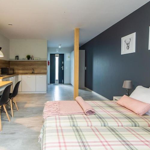 Apartament pentru 2 pers. (se inchirieaza doar integral) (se poate solicita pat suplimentar)