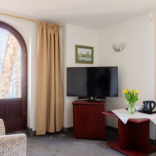 Apartament cu terasă cu vedere spre mare cu 2 camere pentru 4 pers.