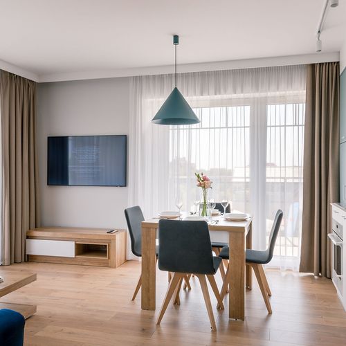 Apartament la etaj cu vedere la port cu 3 camere pentru 6 pers.