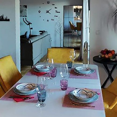 Apartament pentru 6 pers. (se inchirieaza doar integral)