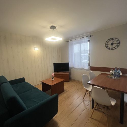 Apartament 6-osobowy na parterze Deluxe z 3 pomieszczeniami sypialnianymi