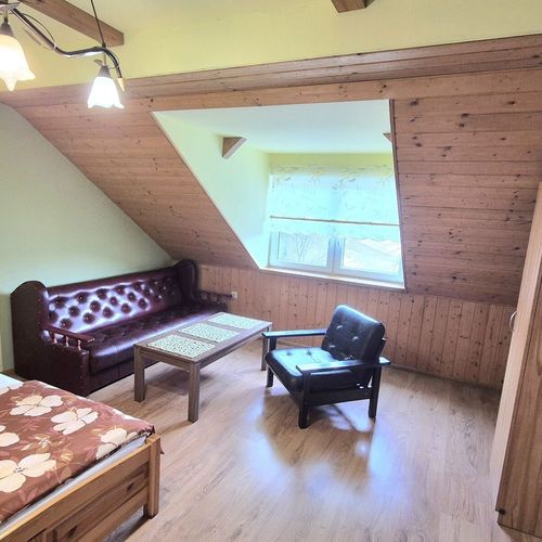 Pokój 2-osobowy na piętrze (możliwa dostawka)