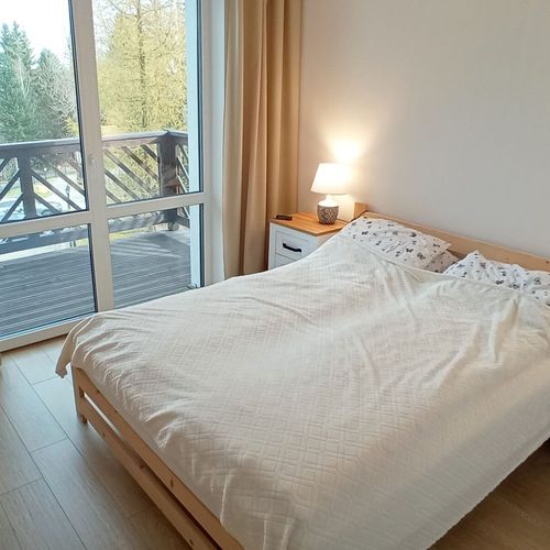 Apartament 4-osobowy z widokiem na las z widokiem na góry
