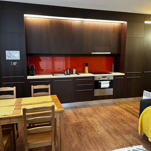 Apartament art la parter cu 2 camere pentru 3 pers.