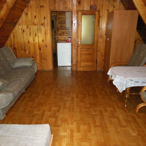 Apartament 5-osobowy na poddaszu z balkonem z 2 pomieszczeniami sypialnianymi