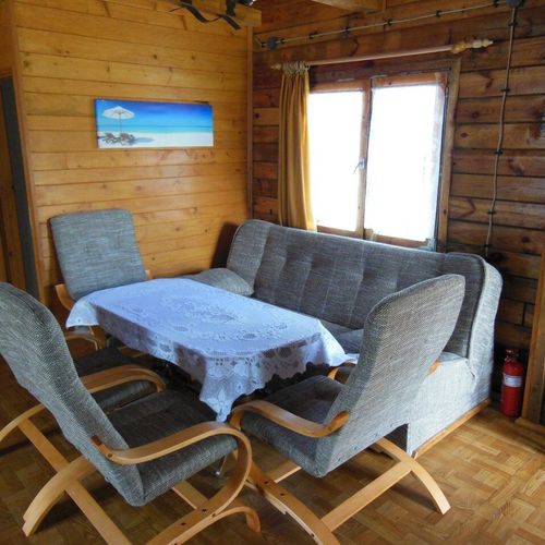 Apartament 7-osobowy na parterze z tarasem z 2 pomieszczeniami sypialnianymi