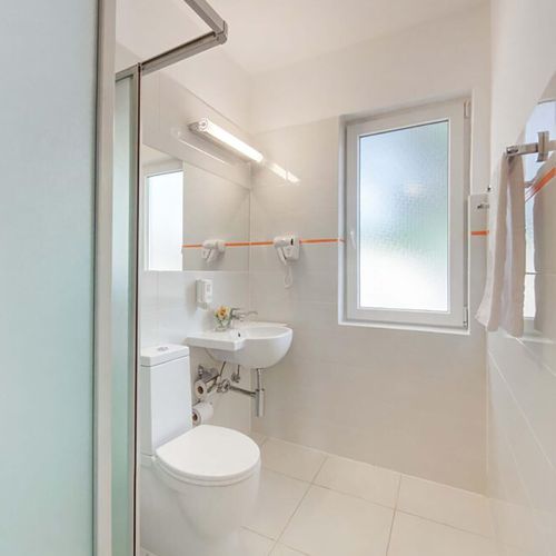 Apartament pentru 4 pers. (se inchirieaza doar integral)
