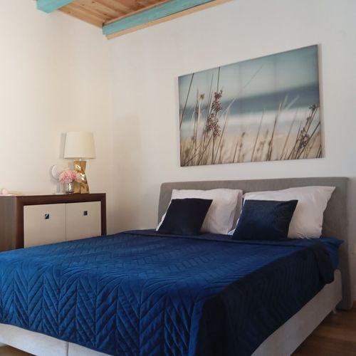 Apartament cu vedere spre munte cu vedere spre mare cu 2 camere pentru 4 pers.