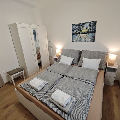 Apartament confort întreaga unitate cu 2 camere pentru 4 pers.