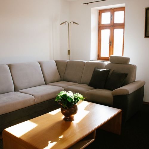 Apartament la mansardă cu balcon cu 1 camera pentru 4 pers. (se poate solicita pat suplimentar)