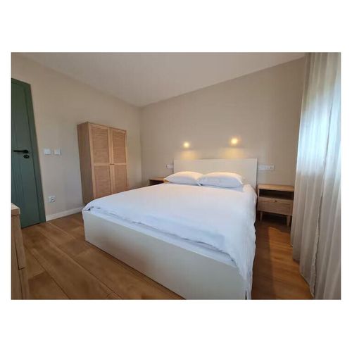 Apartament 4-osobowy na parterze z widokiem na rzekę z 2 pomieszczeniami sypialnianymi
