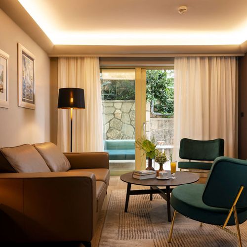 Camera classic cu balcon pentru 5 pers.