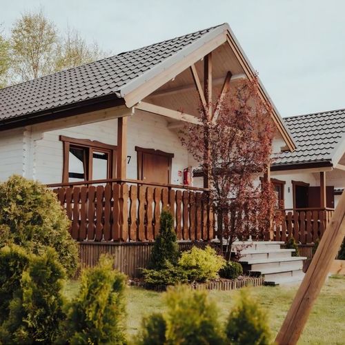 Cabană pentru 6 pers. (se inchirieaza doar integral)