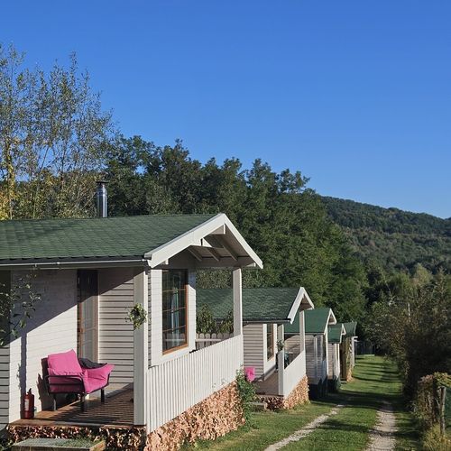 Casă de vacanță premium întreaga unitate pentru 2 pers. (se inchirieaza doar integral) (se poate solicita pat suplimentar)