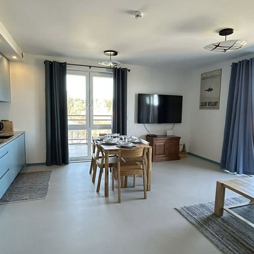 Apartament 5-osobowy na piętrze z tarasem z 3 pomieszczeniami sypialnianymi