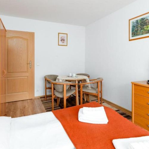 Apartament cu balcon cu 2 camere pentru 4 pers.