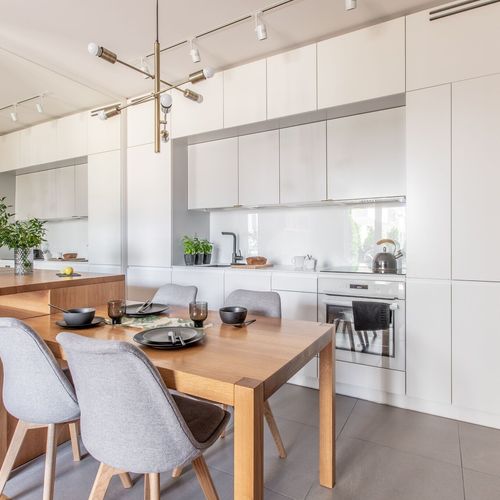 Apartament confort la parter cu 2 camere pentru 4 pers.