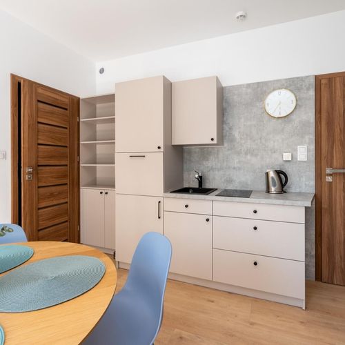 Apartament 4-osobowy z 1 pomieszczeniem sypialnianym