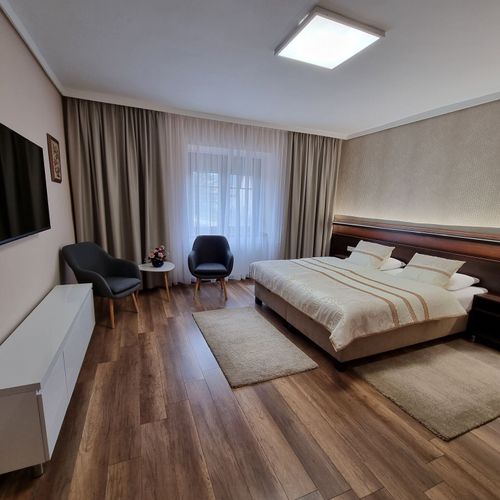 Apartament 2-osobowy na parterze Standard z 1 pomieszczeniem sypialnianym (możliwa dostawka)
