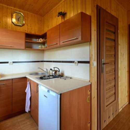 Domek drewniany 4-osobowy  (możliwa dostawka)