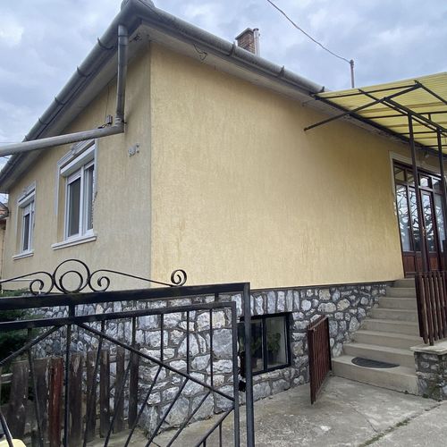 Apartament 7-osobowy cały dom z widokiem na ogród