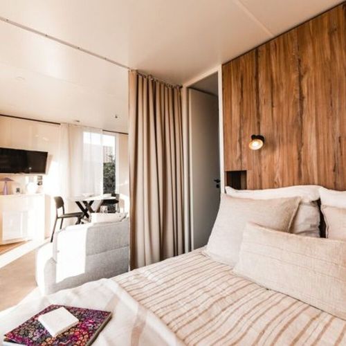 Bungalow design pentru 2 pers. (se inchirieaza doar integral)