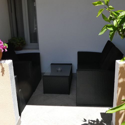 Apartament 4-osobowy z klimatyzacją z tarasem z 1 pomieszczeniem sypialnianym A-22432-a