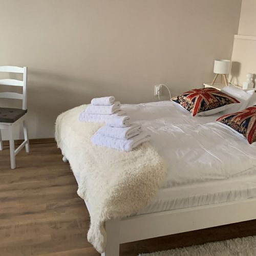 Apartament economy la parter cu 1 camera pentru 2 pers.