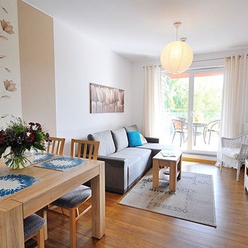 Apartament cu vedere spre curte cu 2 camere pentru 4 pers.