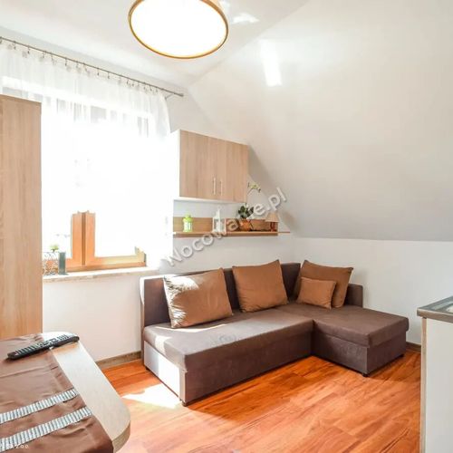 Apartament 4-osobowy na piętrze z łazienką z 2 pomieszczeniami sypialnianymi