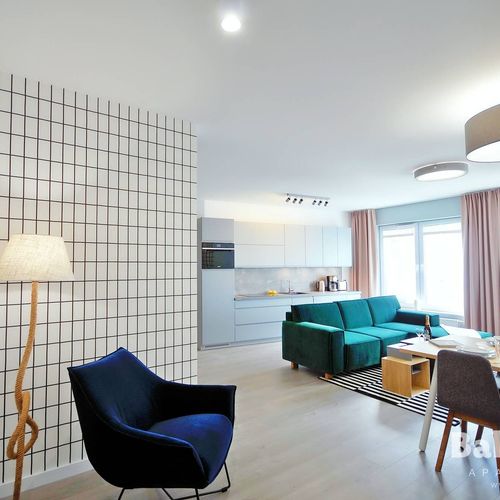 Apartament 6-osobowy z widokiem na dziedziniec z 3 pomieszczeniami sypialnianymi