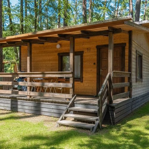 Domek drewniany 4-osobowy  (możliwa dostawka)
