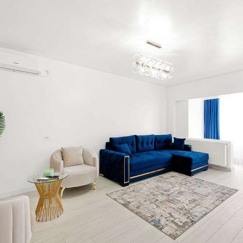 Apartament lux la etaj cu 2 camere pentru 4 pers.