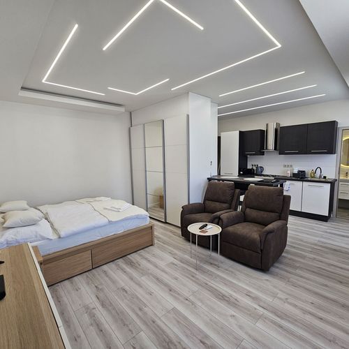 Apartament pentru 2 pers. (se inchirieaza doar integral)