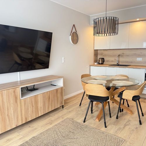 Apartament 4-osobowy na piętrze z balkonem z 2 pomieszczeniami sypialnianymi