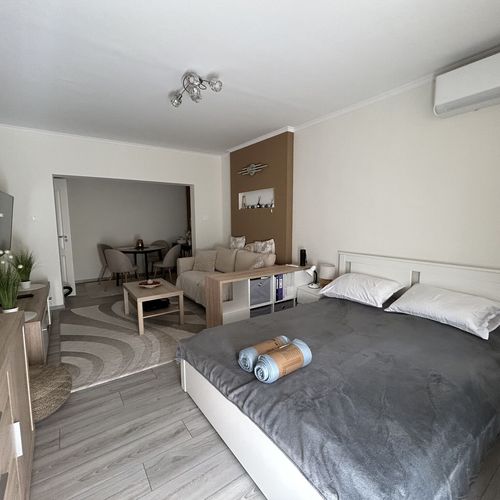 Apartament pentru 3 pers. (se inchirieaza doar integral) (se poate solicita pat suplimentar)
