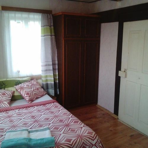 Camera dubla cu chicinetă proprie with private bathroom
