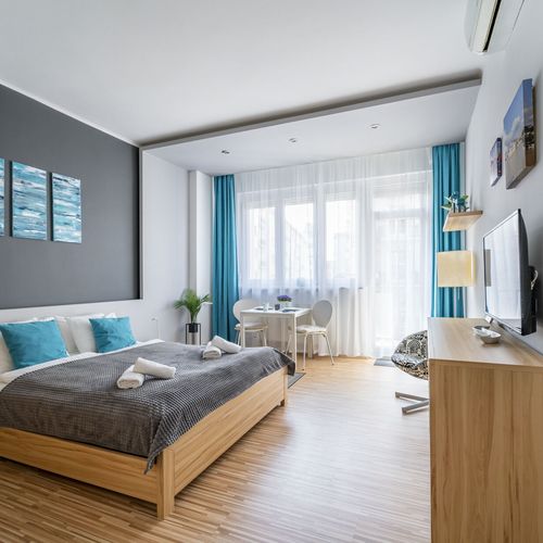 Apartament cu balcon cu vedere spre râu cu 1 camera pentru 2 pers.