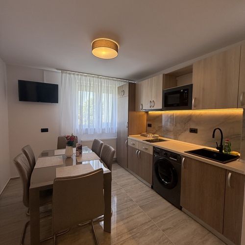 Apartament la etaj cu balcon cu 2 camere pentru 6 pers.