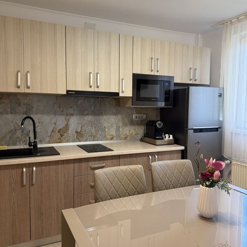 Apartament la etaj cu balcon cu 2 camere pentru 6 pers.