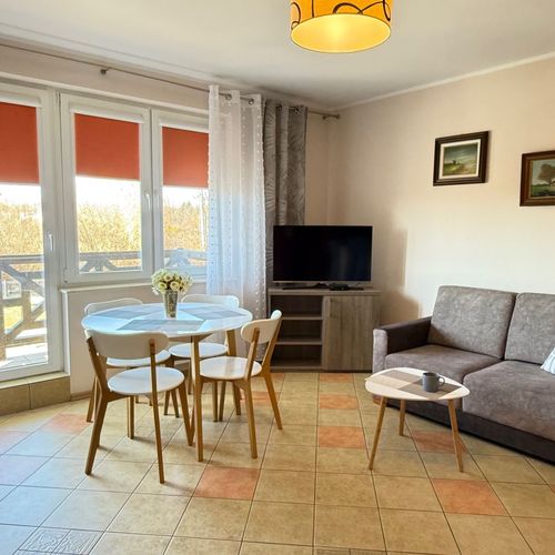 Apartament la etaj cu balcon cu 2 camere pentru 5 pers.