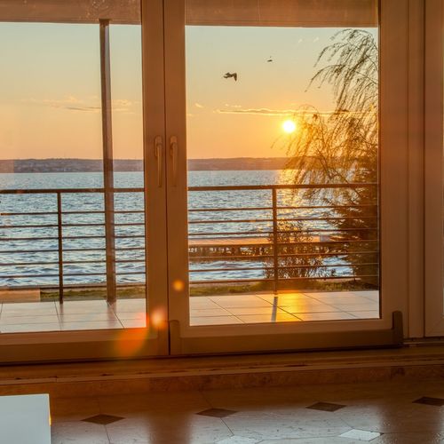 Apartament 4-osobowy Vip z widokiem na jezioro z 2 pomieszczeniami sypialnianymi