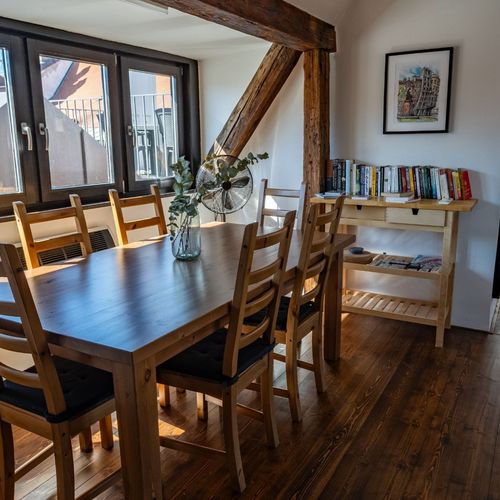 Apartman s terasou pro 8 os. se 2 ložnicemi s výhledem na hrad