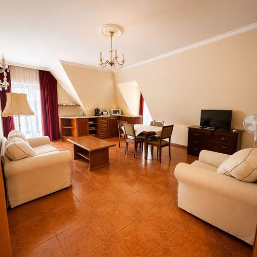 Apartament 4-osobowy Dworski dom Przyjazny podróżom rodzinnym z 2 pomieszczeniami sypialnianymi