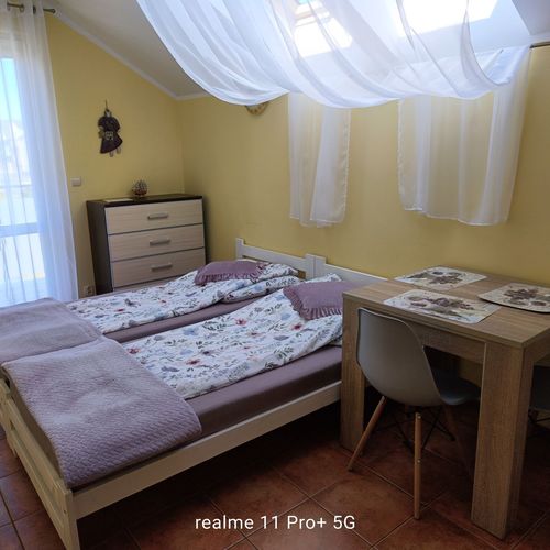 Apartament cabină de dormit cu 2 camere pentru 4 pers.