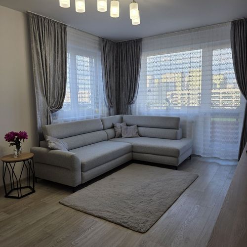 Apartament premium cu vedere spre munte cu 2 camere pentru 4 pers.