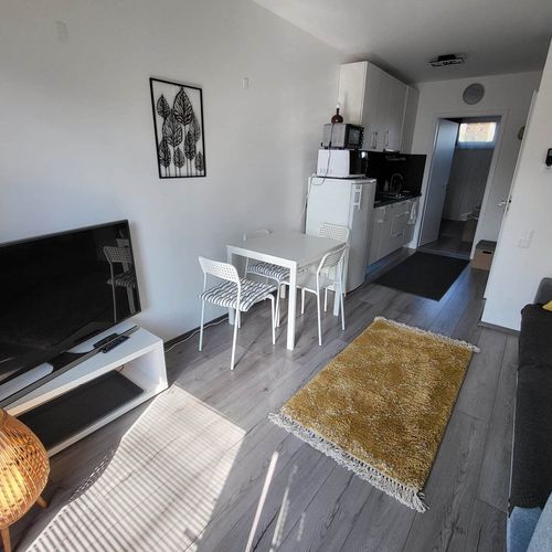 Apartament 4-osobowy na parterze z klimatyzacją z 2 pomieszczeniami sypialnianymi