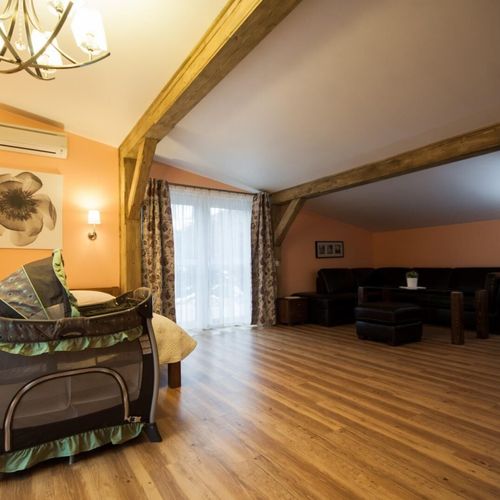 Apartman s klimatizací pro 6 os. se 2 ložnicemi s výhledem na hory