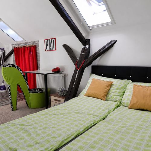 Apartament design întreaga unitate pentru 4 pers. (se inchirieaza doar integral)